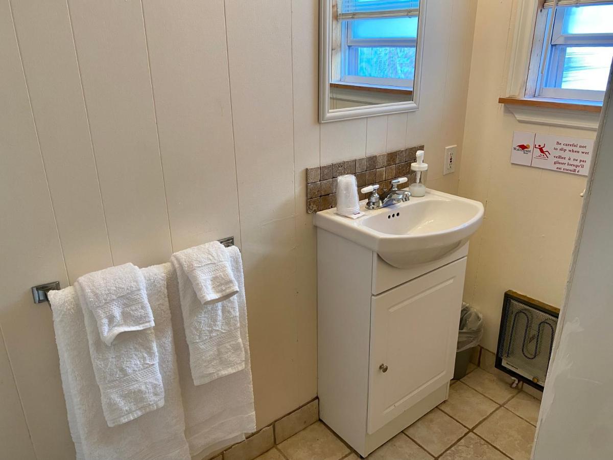 The Waterfront Motel Grand Barachois 외부 사진