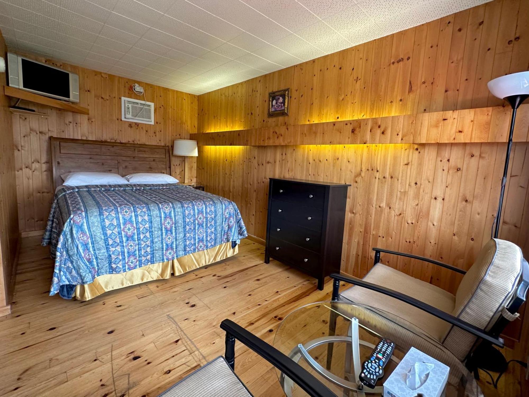 The Waterfront Motel Grand Barachois 외부 사진