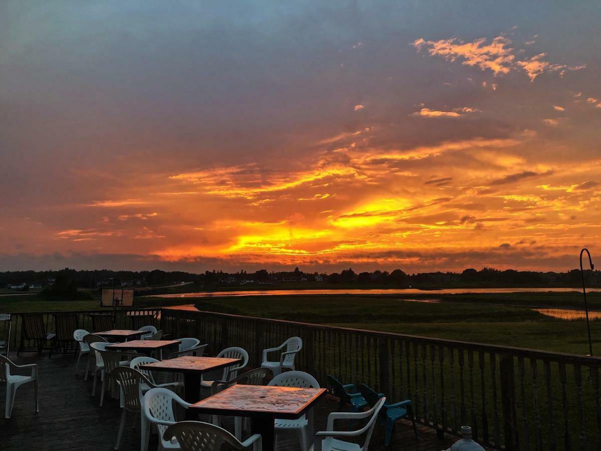 The Waterfront Motel Grand Barachois 외부 사진